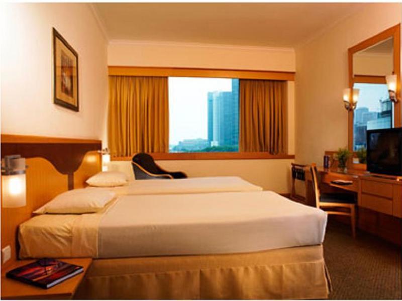 Furama City Centre Hotell Singapore Rom bilde